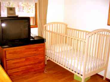 Full size crib