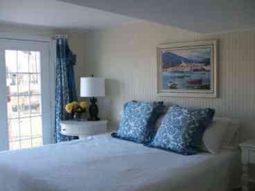 Light and Airy guest room with a gulf view