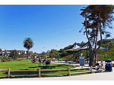Behind Moonlight Beach is this new kiddy park