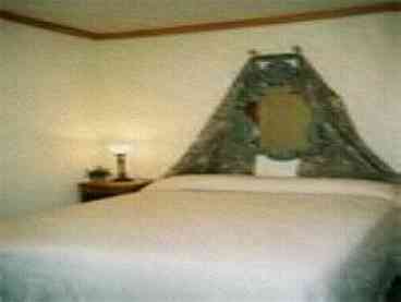 Scarlett O'Hara bedroom