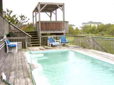 Private Heatable pool and hot tub.