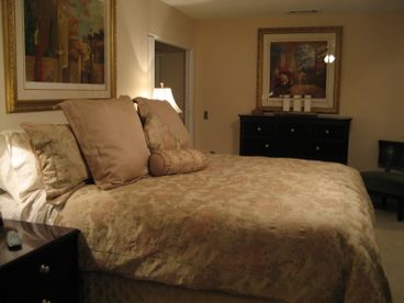 King bedroom with pool access
