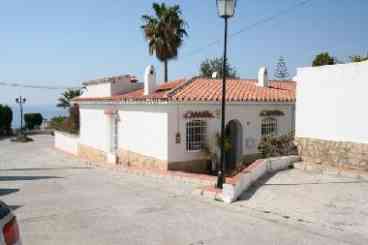 Front entrance to bungalow