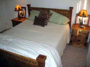 Queen bed. Flat screen tv with DirecTV.