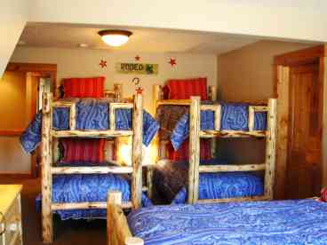Cowpoke Bunk Room