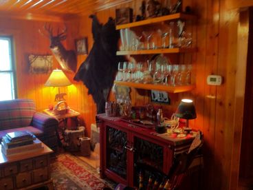 Den with bar area!  Cocktials anyone?
