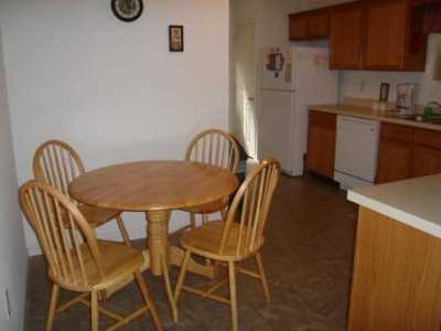 Eat-in-Kitchen