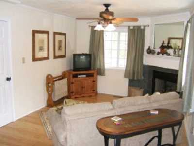 Living Room w/fireplace