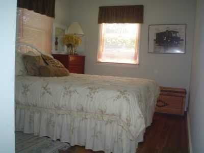 Master Bedroom with Queen Bed