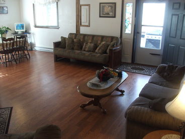 3bdr. 2 bath with Brand New Spectacular Hot Tub