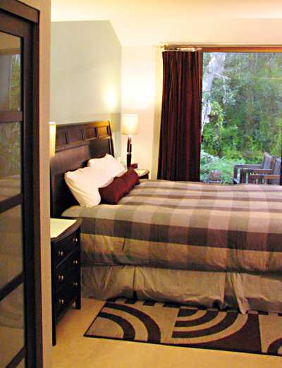 Master bedroom, Cal-King