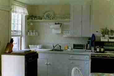 The kitchen is well equipped with dishwasher, microwave, lobster pot (of course) and everything else you might need!