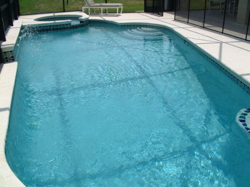 Large Private Heatable Pool and Spa 