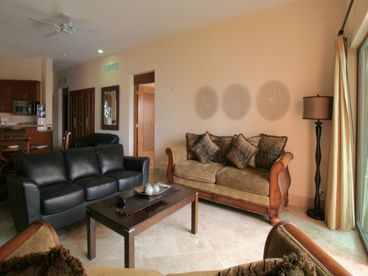 Spacious living area with beautiful decor