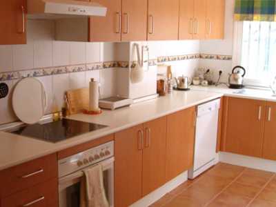 Fully fitted Kitchen