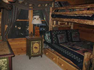 Moose Guest Room , 1 full and 2 twin beds