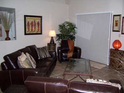 Spacious Tiled Great Room