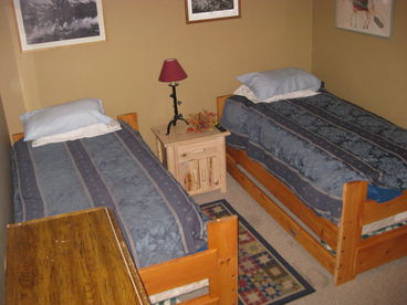 BR#2 twin beds with flat screen tv