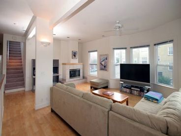 Living room, gas fireplace, desk