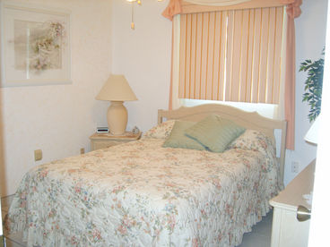 REAR BEDROOM
