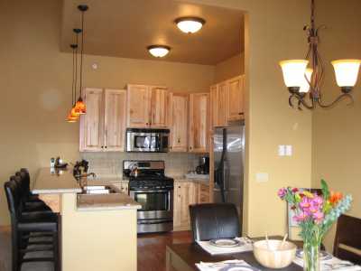 Fully equipped kitchen with table settings for 10.  Full set of wine glasses and mugs.