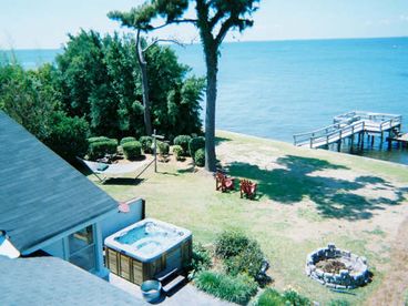 Hot tub, Sound, Dock, Back Yard