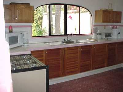 large kitchen with all amenities
