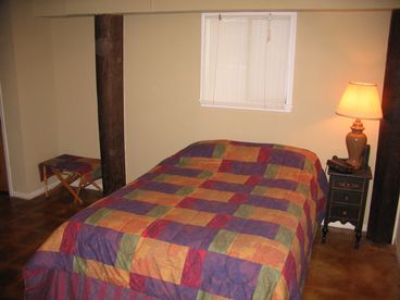 One of 5 Queen beds
