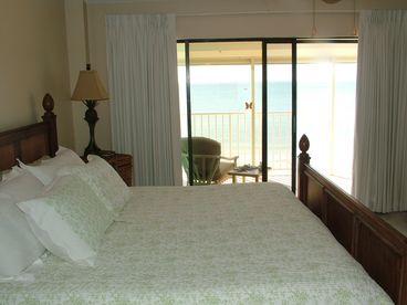 Master bedroom, King bed, Cable TV, DVD player and a beautiful view out onto the water.
