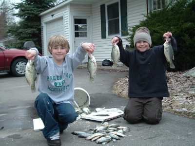Kids fishing on Hess Lake