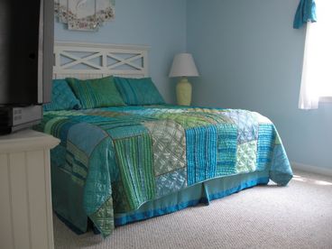 R8 , KING SIZE BED, CLOSE TO BACK POOL