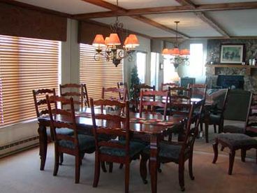Dining room - seats 8