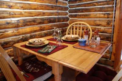 Cozy Dining Area