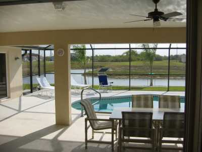 Lanai dining, pool view