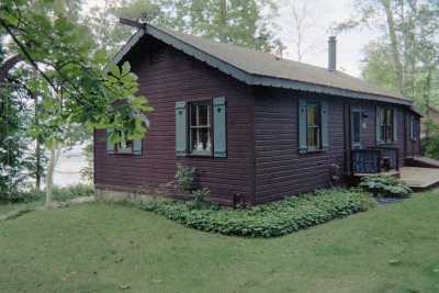 Charming Lakeside Cottage on Twin Lakes, 121-185$/n