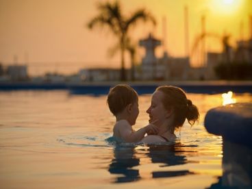 Enjoy the Pool with all the Family