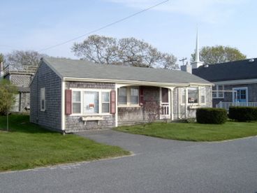 26 Deacons Ave- 3 bed 1/2 bath waterfront with great backyard.