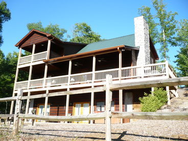 Big Sky Lodge Cabin Back