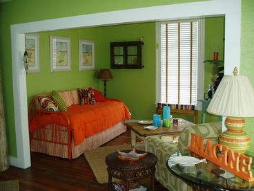 View Seawall Beach Cottage