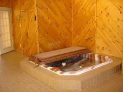 Luxurious & Beautiful Dream Home Jacuzzi, Sauna & Huge Deck