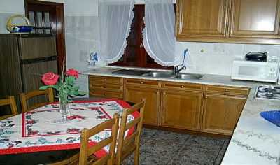 Fully fitted Kitchen