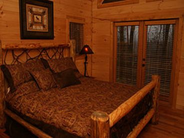 King size custom made bed w/pillow topmattress and high thread egyptian sheets