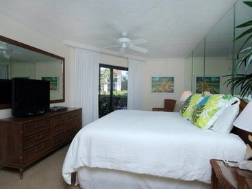 Pointe Santo..First Floor.. Walk Out To Beach