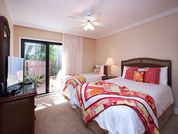 Pointe Santo..First Floor.. Walk Out To Beach