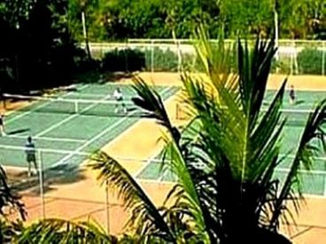 Pointe Santo..First Floor.. Walk Out To Beach