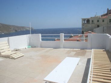 This terrace is spectacular with lounge area, sea and town views.
This is available to both apartment s as it is the entire top floor.
