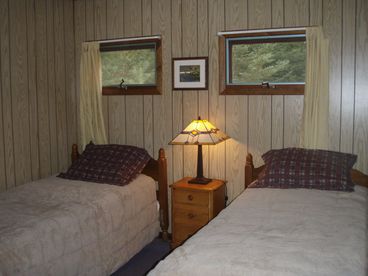 Blue Moose Cabin on Lake Abanakee