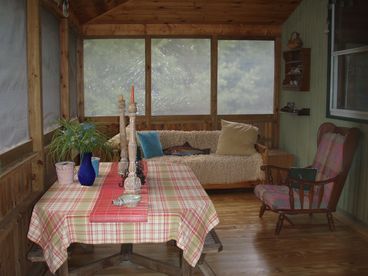 Blue Moose Cabin on Lake Abanakee