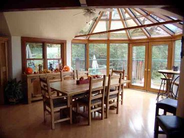 The solarium dining area