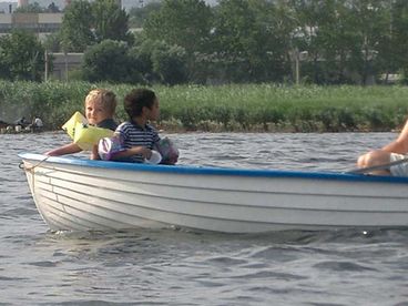 Free boat and outboard motor